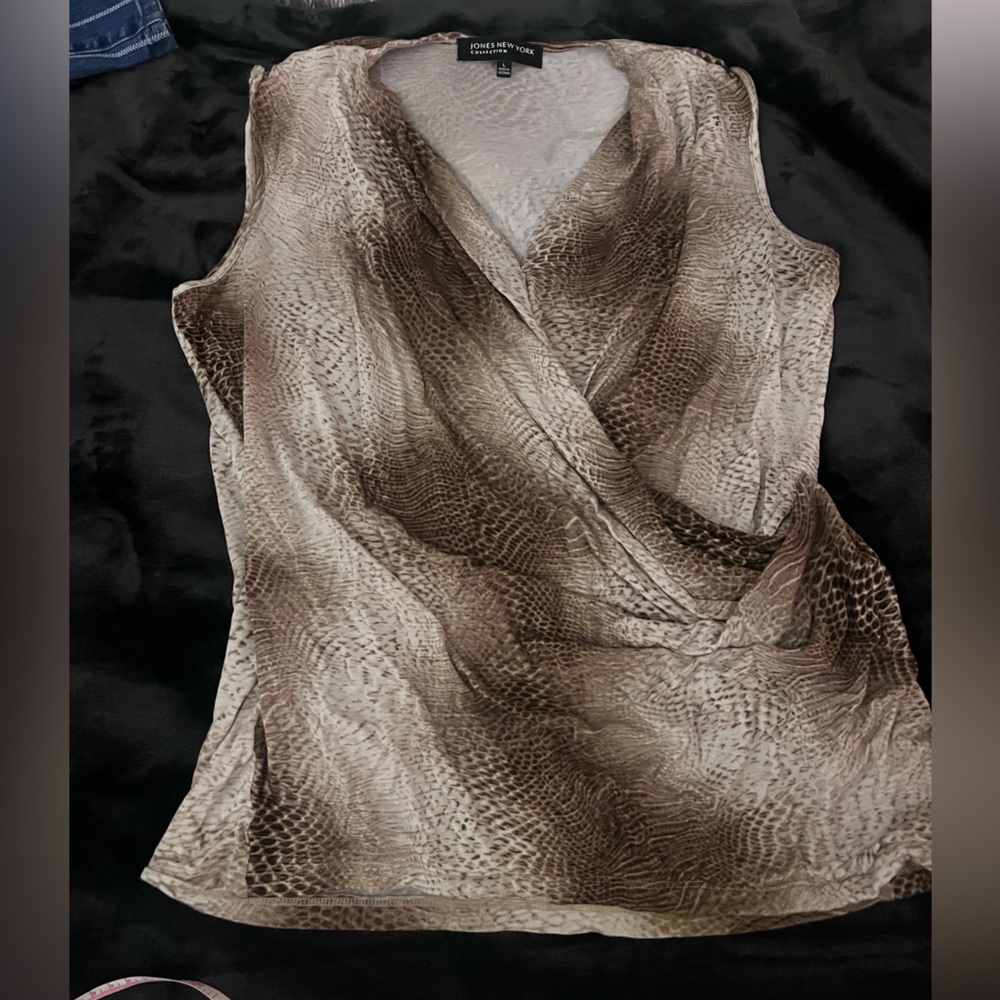 Jones New York Beige Sleeveless Top